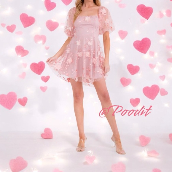 Beautiful blush floral mini dress S M L - Picture 1 of 8